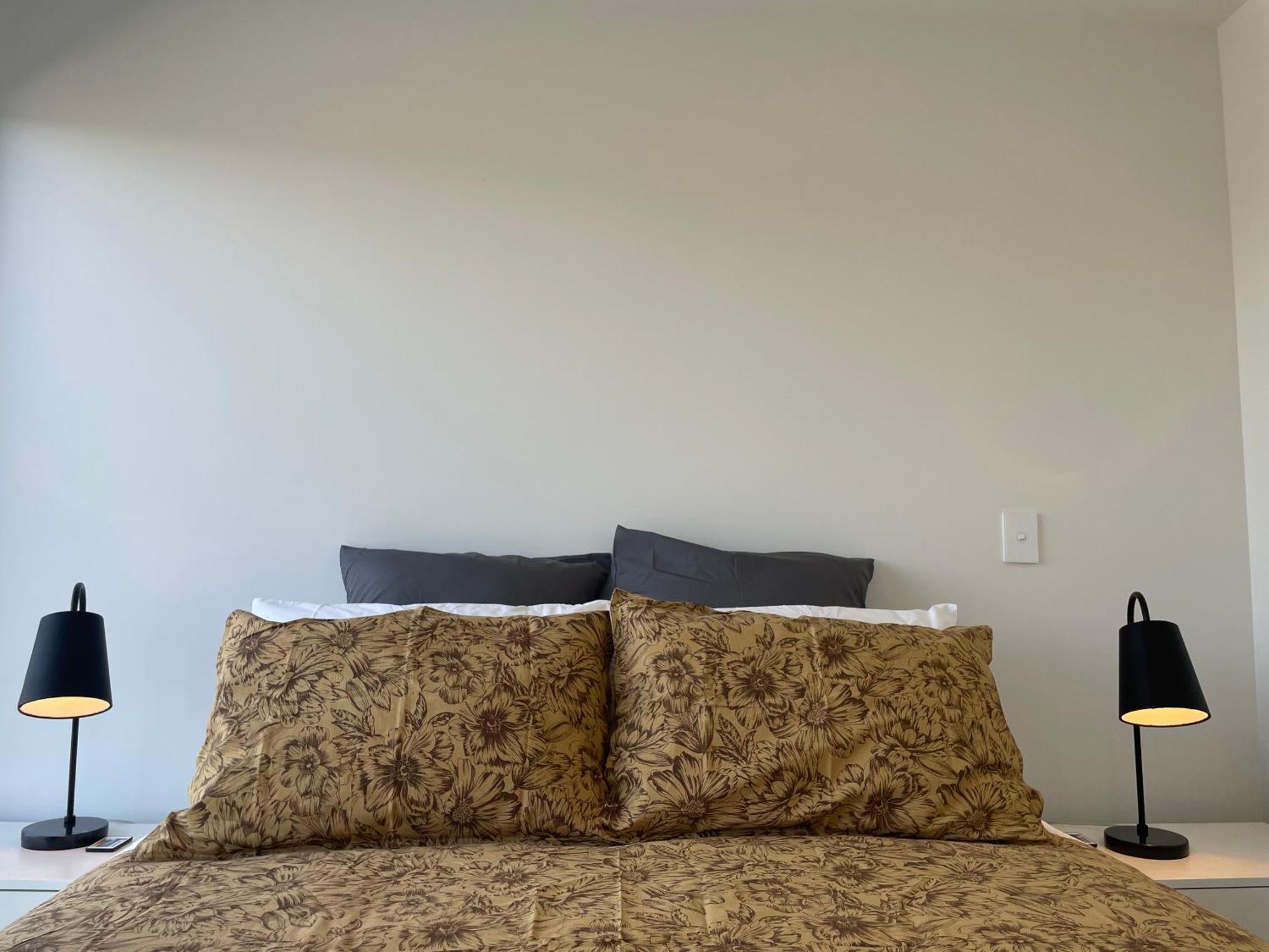 Luxury 2 Bedroom Townhouse Opposite Merivale Mall Christchurch Bagian luar foto