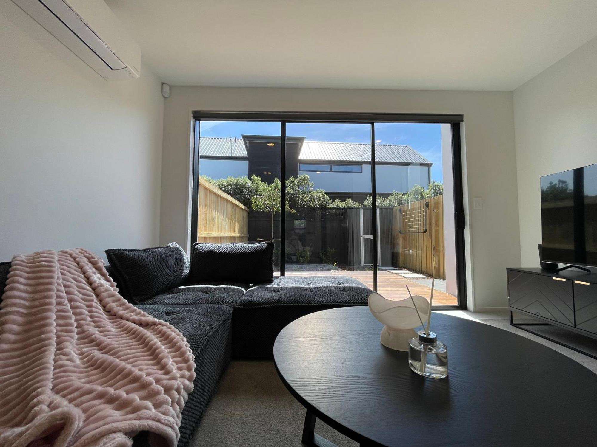 Luxury 2 Bedroom Townhouse Opposite Merivale Mall Christchurch Bagian luar foto
