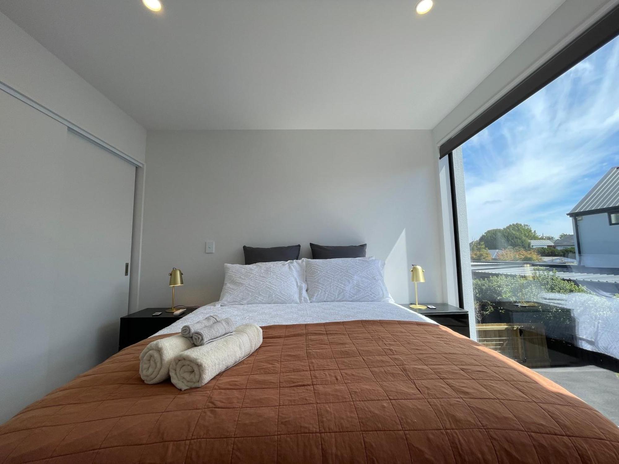 Luxury 2 Bedroom Townhouse Opposite Merivale Mall Christchurch Bagian luar foto