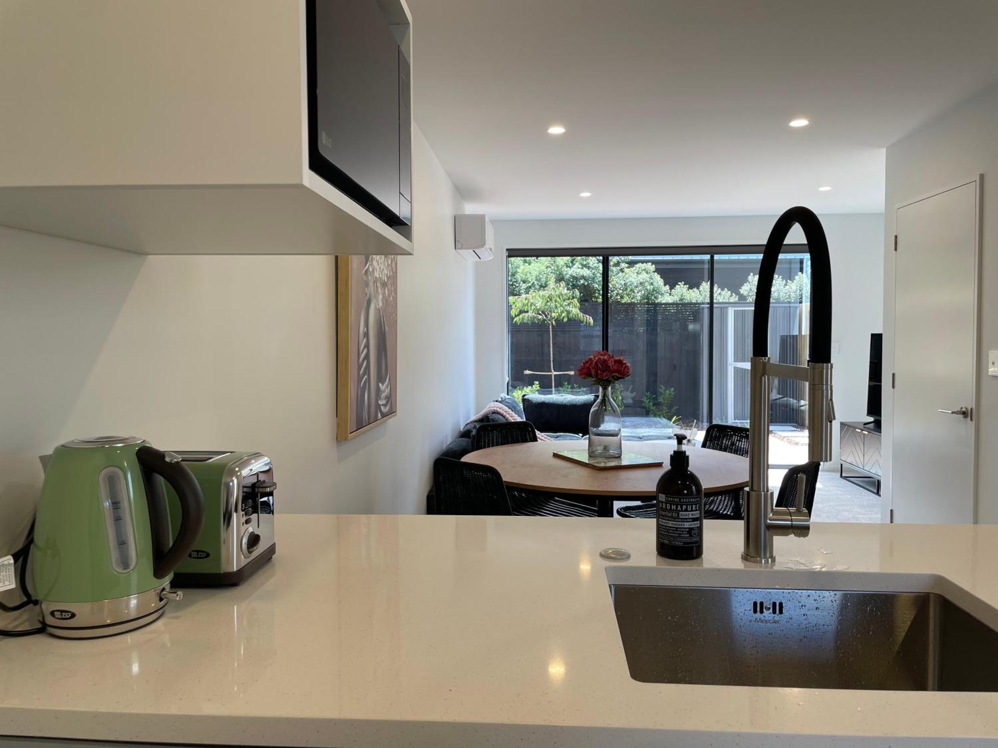 Luxury 2 Bedroom Townhouse Opposite Merivale Mall Christchurch Bagian luar foto