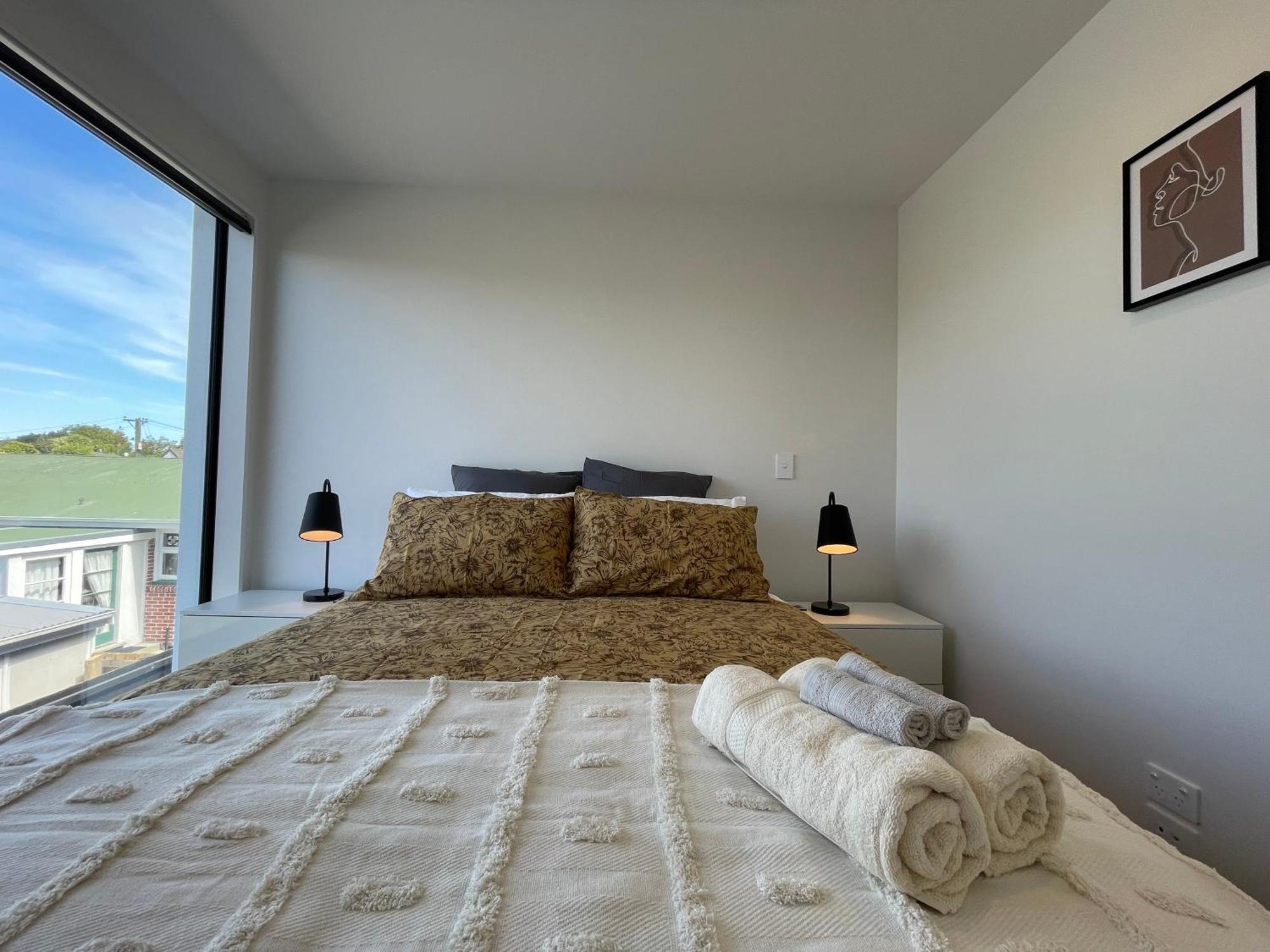 Luxury 2 Bedroom Townhouse Opposite Merivale Mall Christchurch Bagian luar foto